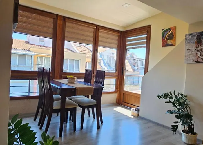 уютно студио до центъра на Apartamento *