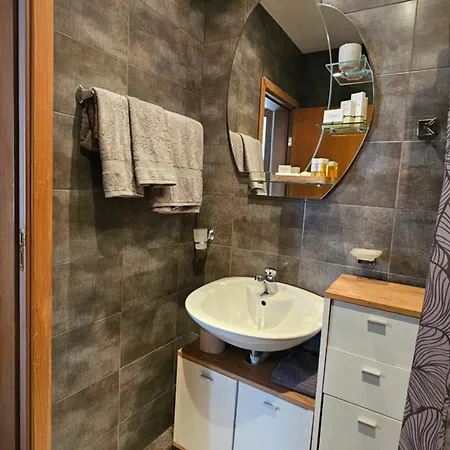 уютно студио до центъра на Apartment